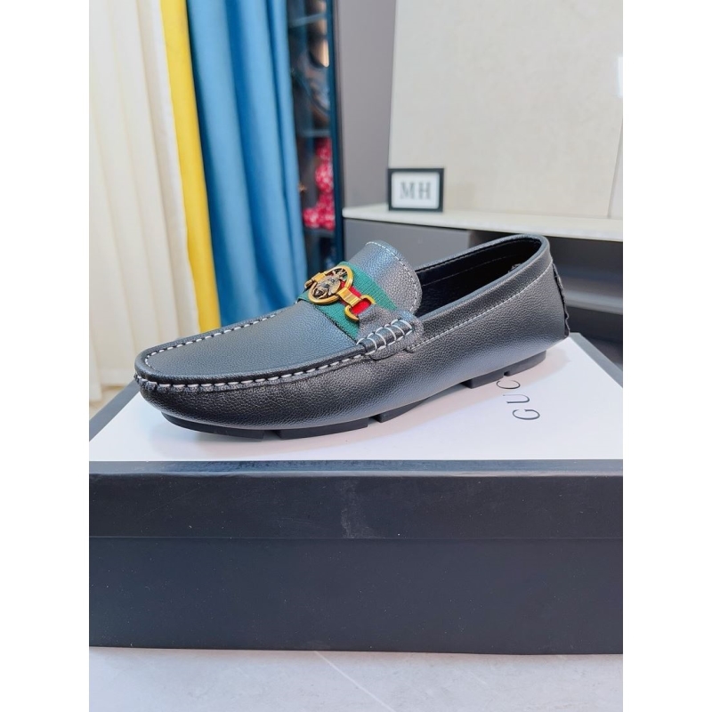 G*u*i leather shoes